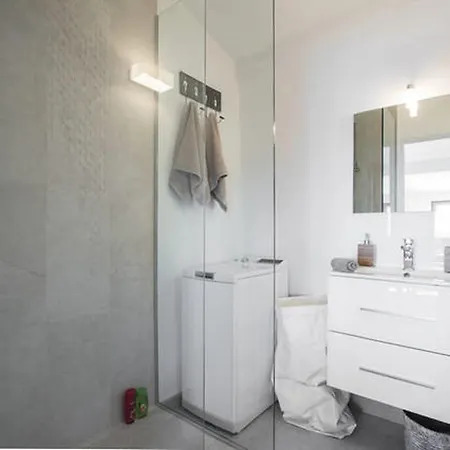 Lägenhet Le Gilly 6 - F3 Exceptionnel, Vue Mer, Moderne, Climatisation, Vieux-nice *